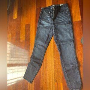 Good American Good Waist Crop Jean